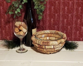 cork bowl,wine cork bowl, decorative bowl, fruit bowl, cork decor, hostess gift, table centerpiece, wine lover gift, cork centerpiece, cork