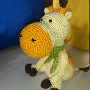 Amigurumi crochet giraffe Gigi pattern