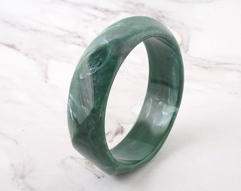 Wide forest green bangle Celluloid Bracelet Acrylic Bangle bracelet Geometric stacking bangle Vintage bracelet Disco 80s' Retro bracelet