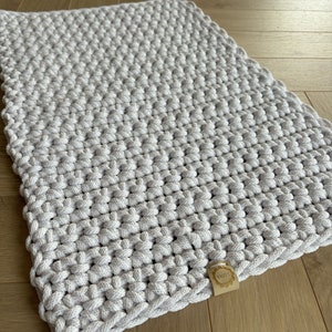 Small Runner Rug tamaño personalizado, alfombra de corredor blanco, corredor de pasillo, alfombra de baño pequeña, alfombra de baño cuadrada, regalo de apartamento nuevo, alfombra de área boho imagen 1