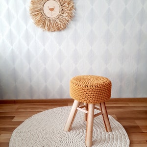 Round Stool Wooden Cover Crocheted in Various Colors Washable Handmade imagen 4