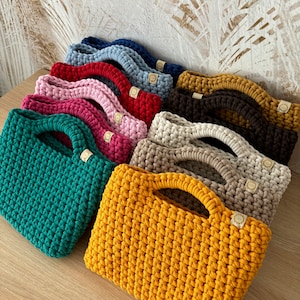 Petit sac à main au crochet disponible en plusieurs couleurs, sac tendance, sac au crochet, panier bohème chic, cadeau pour mère/elle, cadeau de Noël pour femme, sac fourre-tout
