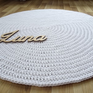 Handmade White Round Cotton Rug - Washable Bathroom Decor