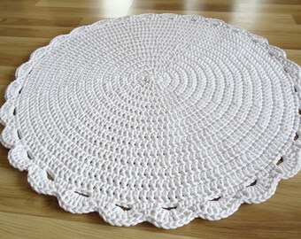 Braided white rug, doily crochet rug, round rag rug, white room decor for girls, white baby rug, small round rug, toddler room decor, carpet