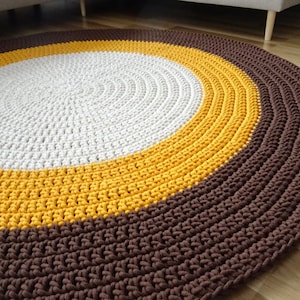 Brown Round  Cotton Rug – Soft & Neutral Handmade Floor Decor