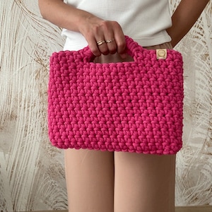 Mini sac rose au crochet - petit sac à main pour femme, sac à main tendance, sac Ping au crochet, sacs tissés à la main, cadeau amusant pour elle, sac tendance