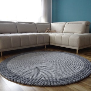 Large Round Gray Cotton Rug – Soft & Neutral Handmade Floor Decor