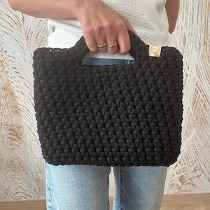Häkeltasche, sac à bandoulière au crochet noir - petit sac à main élégant, cartable, sac fourre-tout personnalisé, sacs faits main, sac pour enfant, sac tendance.