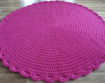 Tapis rond rose vif pour fille, NURSERY CARPET GIRL, petit tapis rond, tapis boho, tapis pour chambre d’enfant, tapis tressé rond, grand tapis de sol, tapis violet