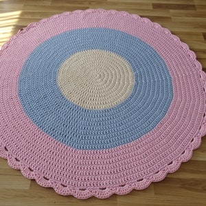 Pink Scalloped Edges rug, nursery boho rug, round rug nursery, toddler room decor pink, small round rug, large round rug, giant round rug