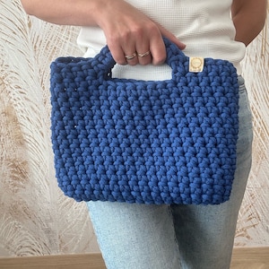 Blaue kleine Tasche, gehäkelte Tasche, Geschenk für Mama, Sie, Handtasche, handgemachte Tasche, kleine Tasche, Stricktasche, Geschenk für die beste Freundin, Trending Tasche 2024,