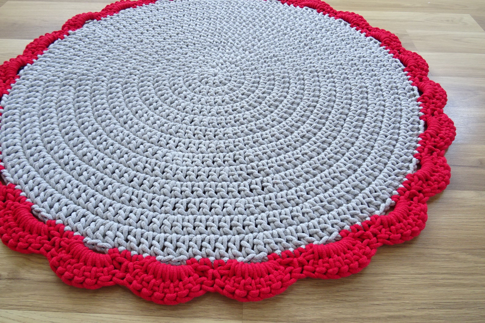 Roter Teppich für Kinderzimmer Mädchen grauer runder Teppich | Etsy