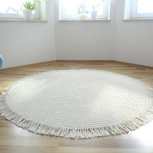 Boho Round Rug with Fringe: Ecru Cotton Rug