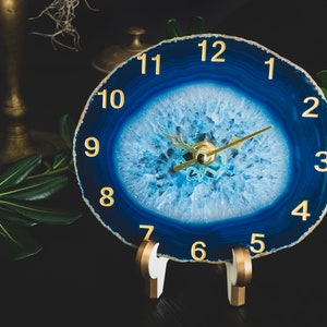 Natural Agate Crystal Stone Clock /Desk Clock Arabic  Numerals