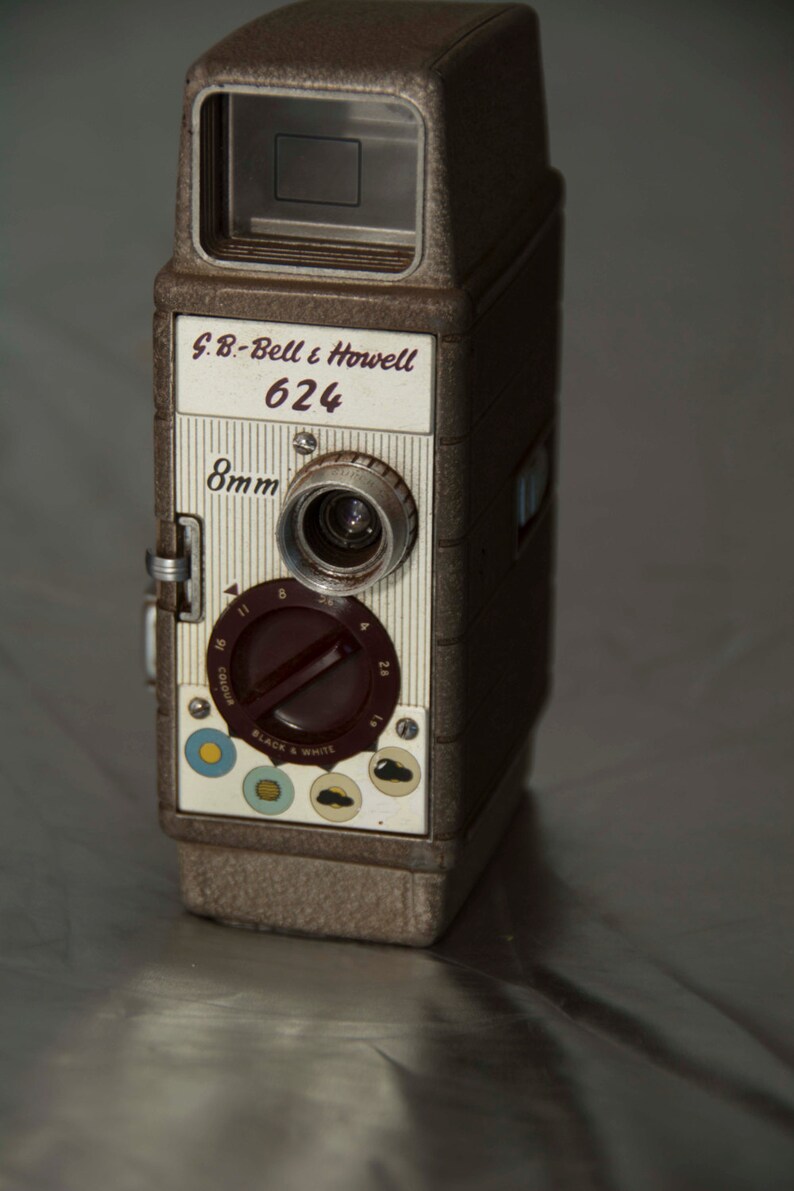 Caméra Bell & Howell 8mm - Vintage - Bon état - Collection