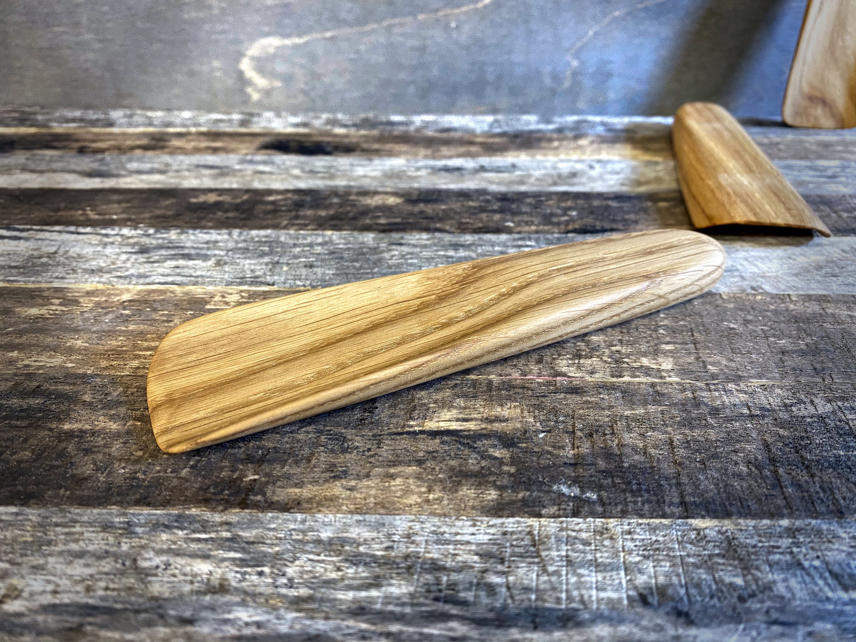 Bamboo shoe horn top