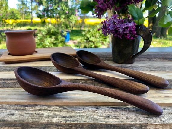 Cuillère ronde en bois – Trois fois par jour