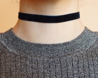 Gargantilla de terciopelo, Gargantilla azul oscuro, Gargantilla de cinta, Gargantilla minimalista, Regalo de novia, Gargantilla ajustable, Gargantilla vegana, Collar de mujer