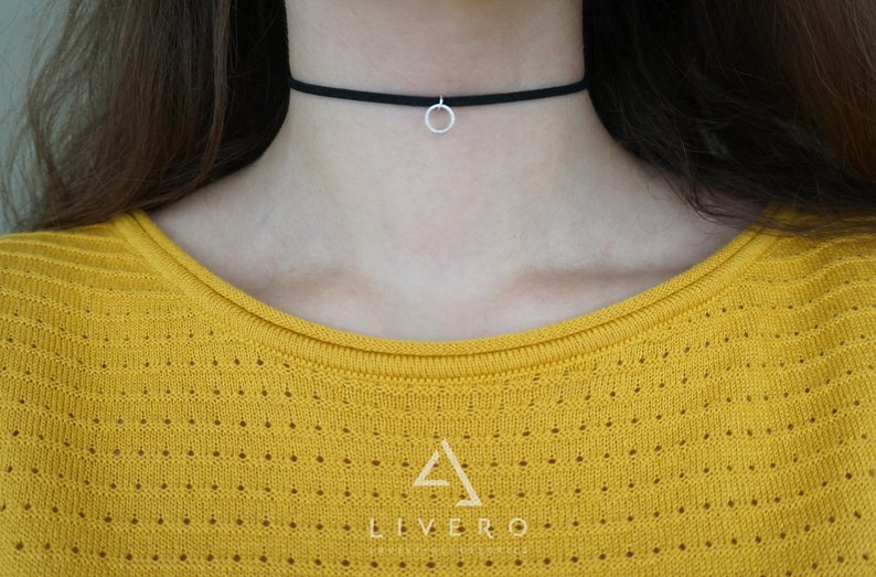 Adjustable choker Ring necklace Pendant choker Charm choker Minimal choker Thin choker Black choker Ring pendant Suede choker String choker