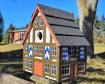 Medieval Birdhouse, Tudor Birdhouse, Charming Birdhouse, Functional Birdhouse, Outdoor Birdhouse