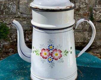 Cafetière émaillée, cuisine française des années 1930, décoration