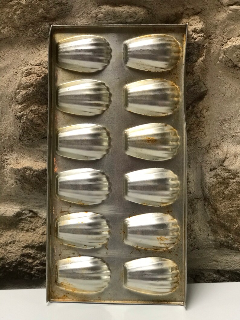 French Vintage Madeleine Tin Etsy