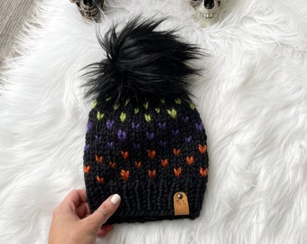 Halloween Beanie // Halloween pompom hat, fall knit hat for kids, winter hat for kids, spooky hat, pompom beanie, halloween colours
