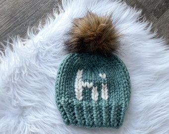 hi Baby Knit Hats// New Baby Gift, Newborn winter hat, pompom beanie, baby winter toque, Gender neutral infant hat