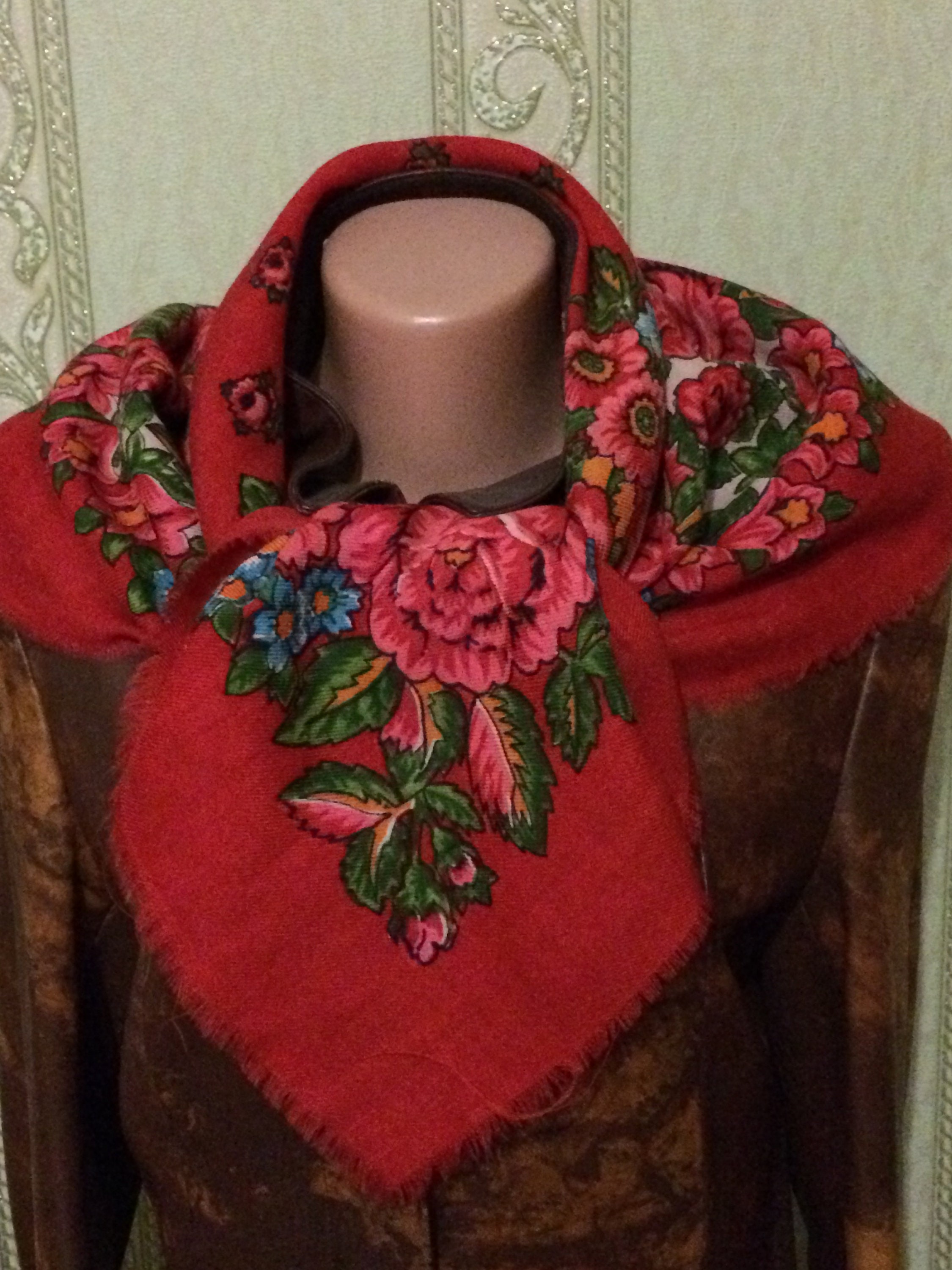 37 Large shawl shawl ancient shawl wool floral bright Etsy