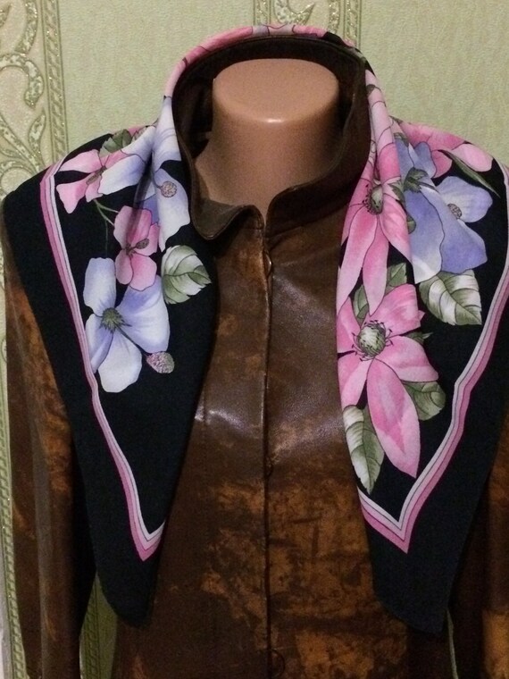 01, A small scarf on a neck a kerchief 100% polye… - image 2