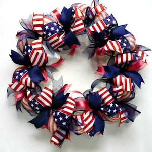 Patriotic ribbon wreath, patriotic ribbon front door wreath, 4th July ribbon wreath, red white blue holiday wreath, holiday decoration.