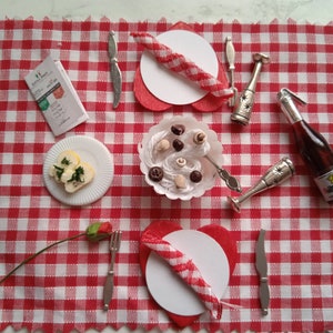 Valentines Day Picnic Dinner Dolls House 12th Scale Miniatures Dolls House Food Romantic Dinner for two (B)