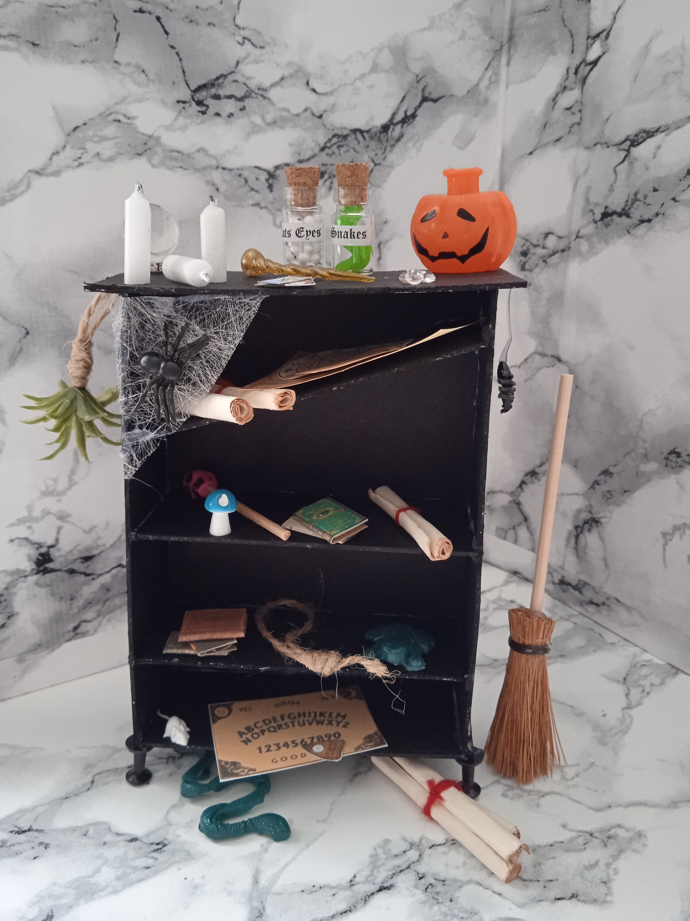 Dolls & Miniatures Art & Collectibles Dollhouses Witch'sWizard's