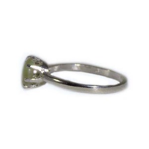 Green Cats Eye Ring, Ancient Persian Amulet, Chrysoberyl Cats Eye Gemstone, Vintage Gemstone, Evil Eye Protection Gem, Natural Gemstone, Sterling Silver Ring Size 7, Sharply Defined Feline Eye, Timeless Treasure Jewelry Gift.