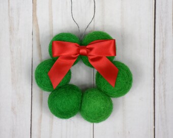 Wool felt christmas wreath ornament - tree decoration in green