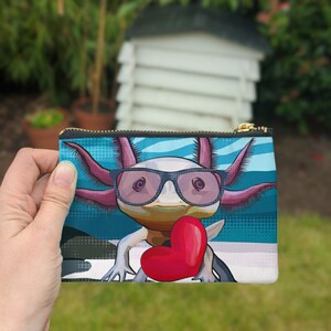 Axolotl Pouch Axolotl Zipper Bag Axolotl in glasses holding a heart by BeeFoxTree Bild 2