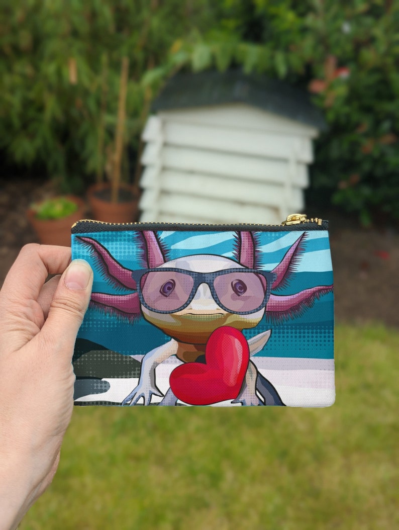 Axolotl Pouch Axolotl Zipper Bag Axolotl in glasses holding a heart by BeeFoxTree Bild 2