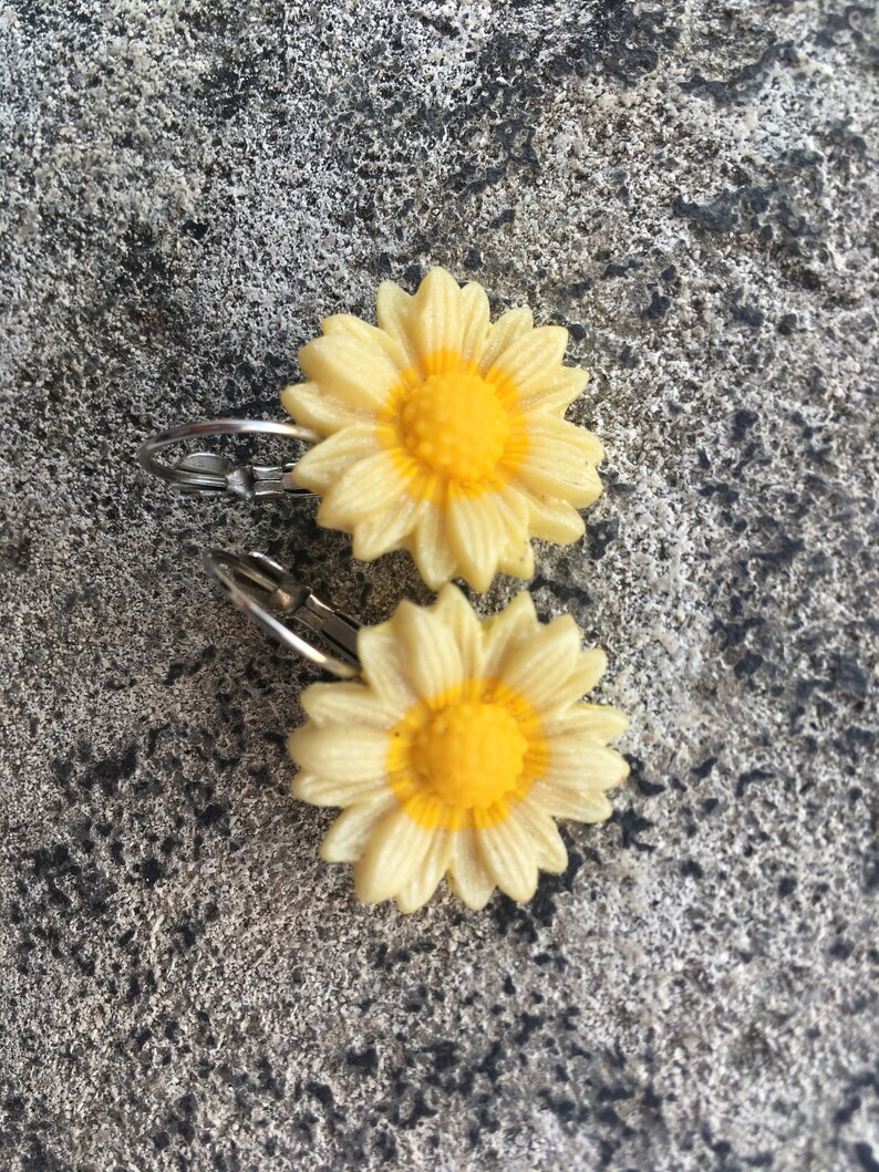 Spring Daisy Earrings Yellow Daisy Earrings Daisy Earrings Etsy