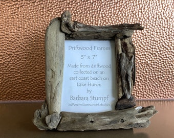 Driftwood Frame - Immediately vintage. Perfect for that old honoured photo.