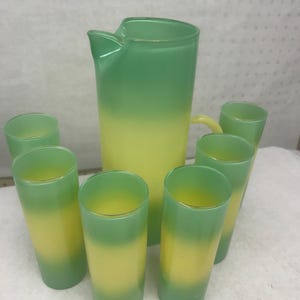 Ensemble de pichets vintage Blendo vert et jaune givré | Accessoires de bar des années 1960 | Ensemble de pichets à cocktail + 6 verres highball | Ambiance estivale