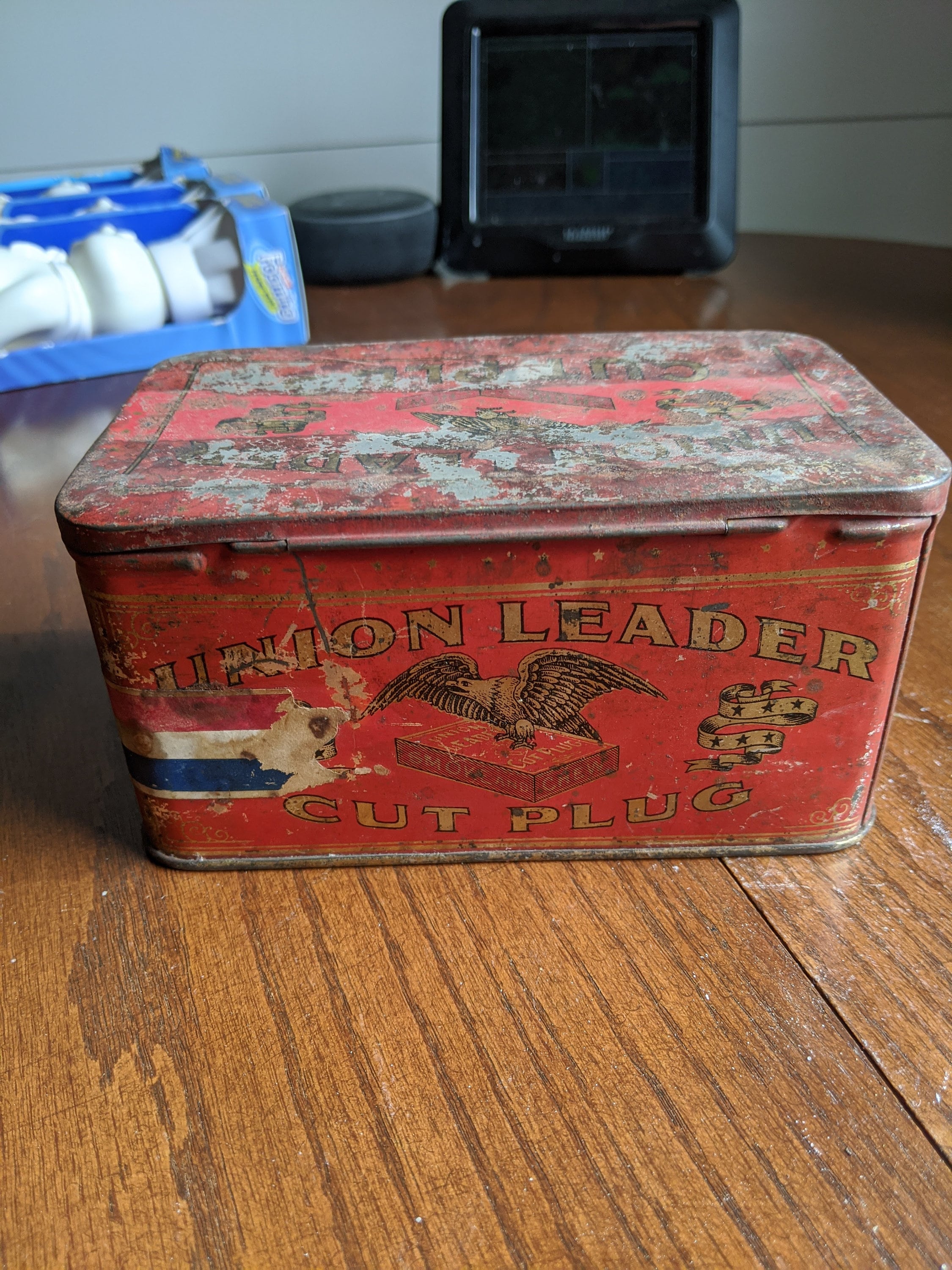 Union Leader Cut Plug Tobacco Tin Vintage Advertising
