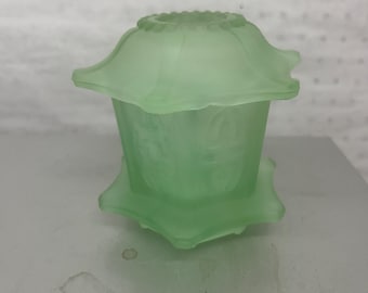 Green Satin Glass Pagoda Shaped Fairy Lamp