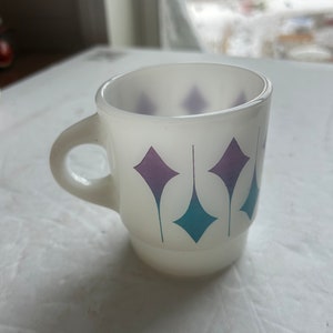 Kite Fire King Turquoise and Purple Stretch Diamond Mug Anchor Hocking Mid Century 1950s 50s