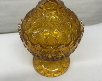 Dulcera con tapa Fenton Fine Cut and Block color ámbar