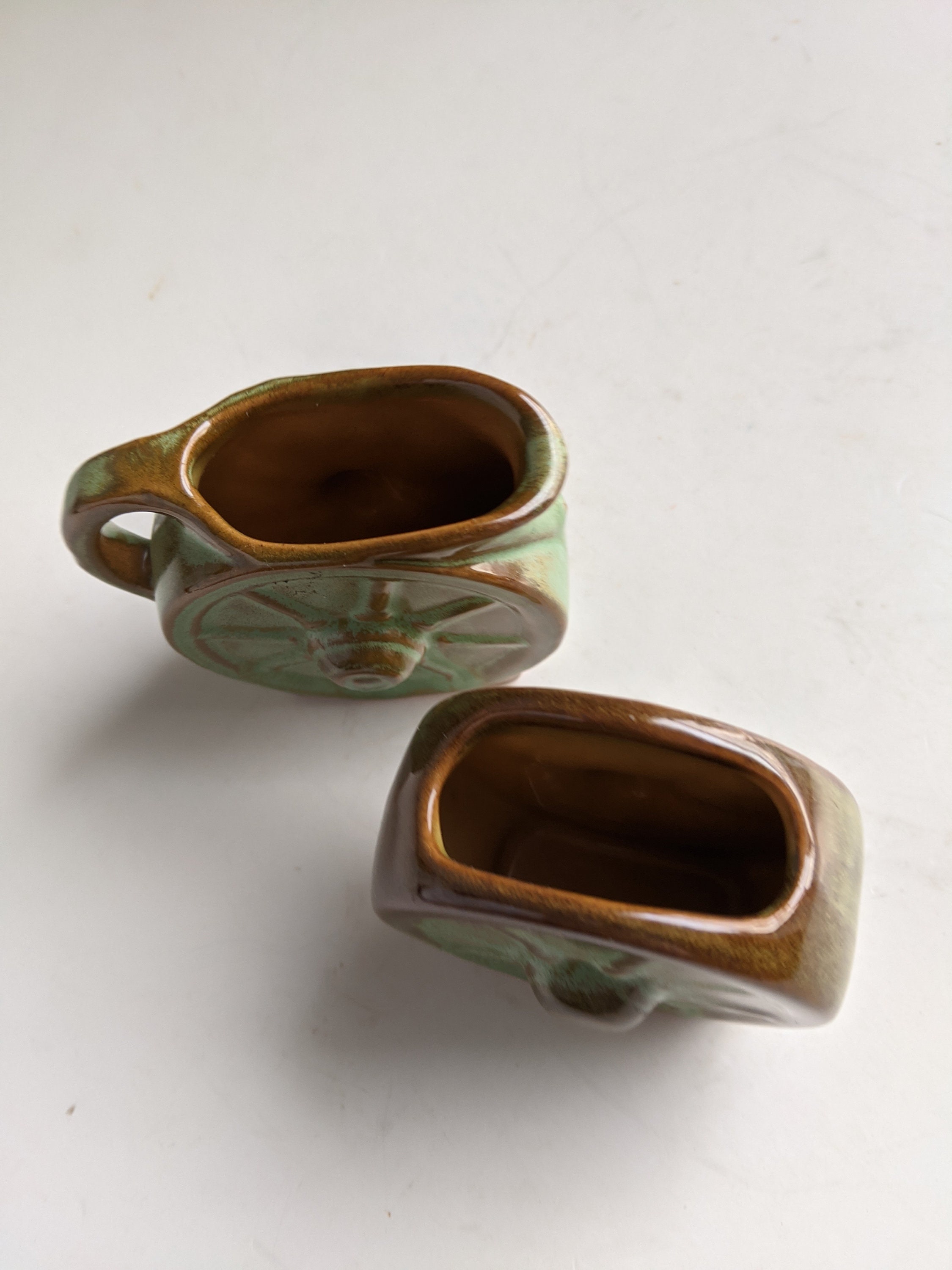 Frankoma Prairie Green Mini Wagon Wheel Sugar Cup & Creamer Set