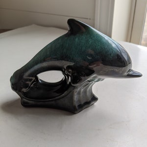 Blue Mountain Pottery Poterie émaillée bleue Dauphin