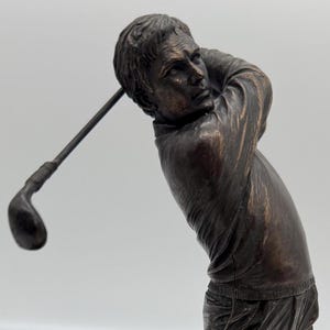 GENESIS Fine Arts Ireland &quot;Golfer&quot; Cast Bronze Sculpture 8&quot; Tall