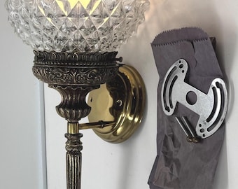 Vintage New Old Stock Thomas Industries MOE LIGHT M5221 Diamond Point Globe Wall Sconce