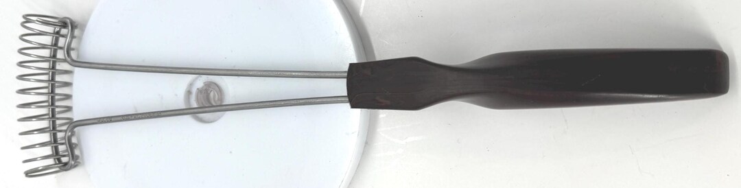 Cutco Mix Stir Whisk Egg Beater Stainless Steel Wire Coil Swirl Brown ...