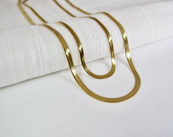 Flat serpentine chain, herringbone chain 2.5mm or 3mm in 18K gold-plated stainless steel